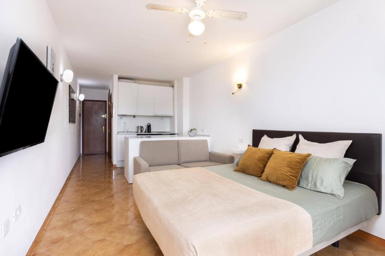Classbnb - Seafront Studio With Beach View In The Center Of Los Cristianos Los Cristianos  Exteriör bild