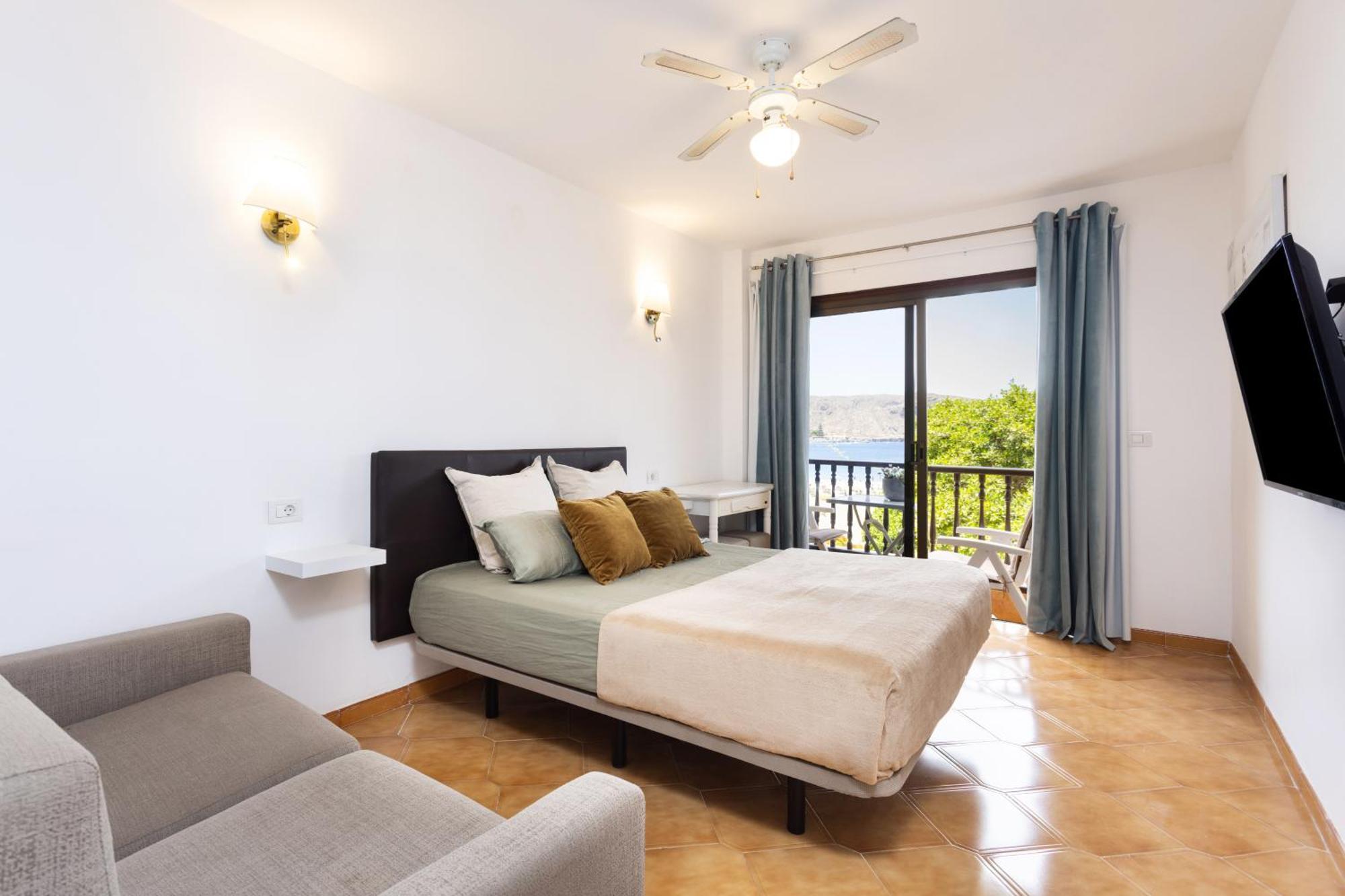 Classbnb - Seafront Studio With Beach View In The Center Of Los Cristianos Los Cristianos  Exteriör bild